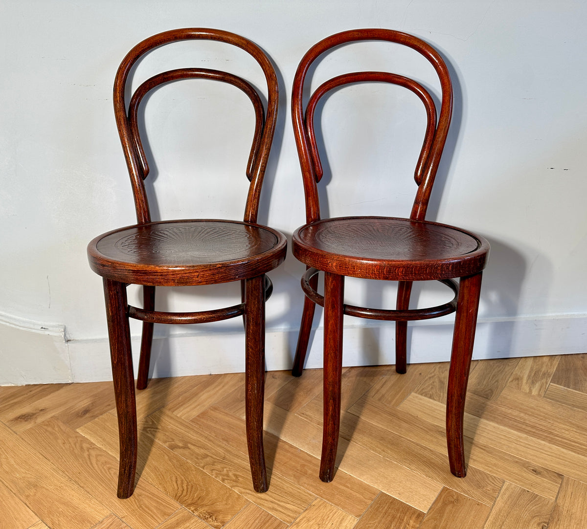 Antique bentwood best sale chairs value