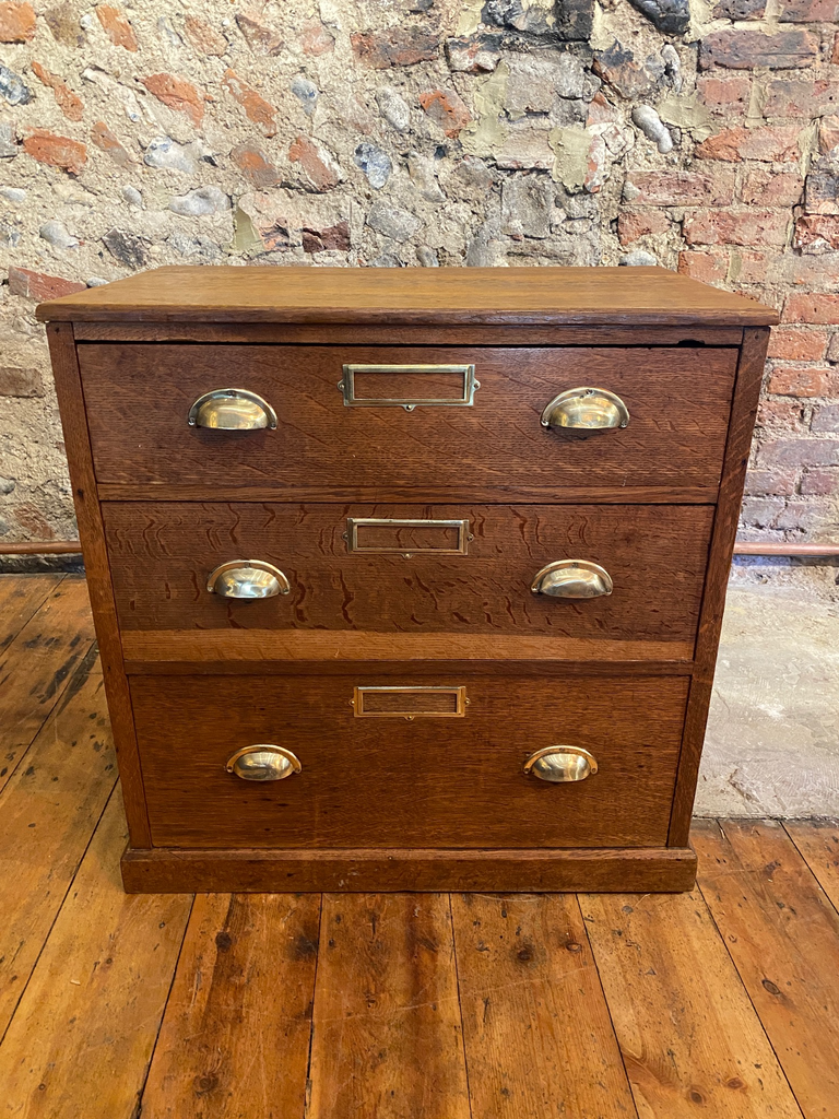 beautiful oak planners chest of drawers