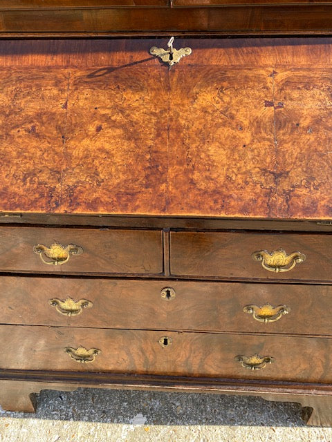 antique george i walnut desk bureau circa 1720.