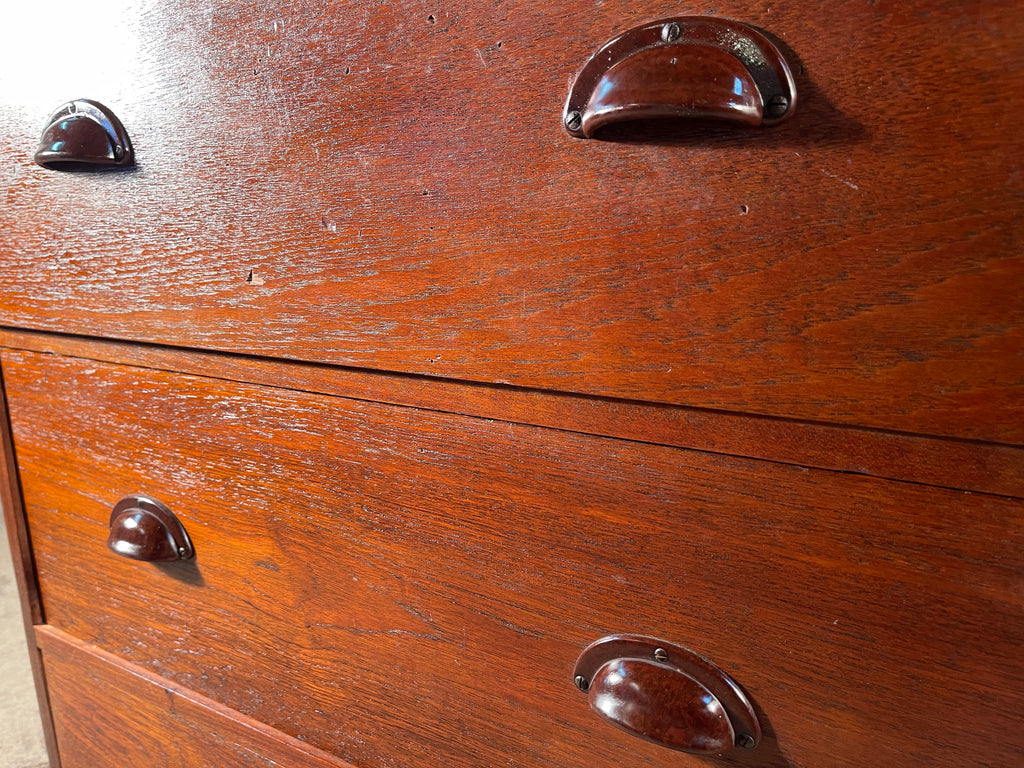 antique mahogany chest of drawers