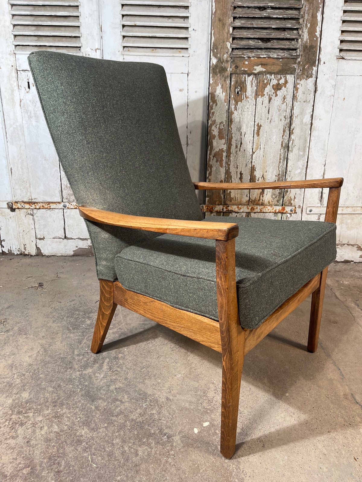 A Beautiful Midcentury Lounge Chair By Samuel Parker For Knoll