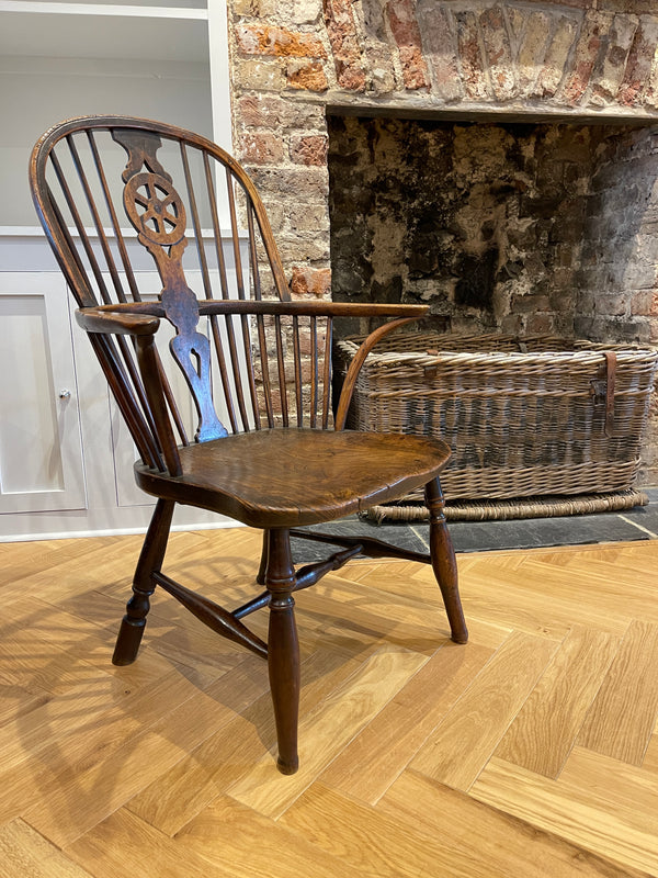 early antique georgian elm windsor elbow chair