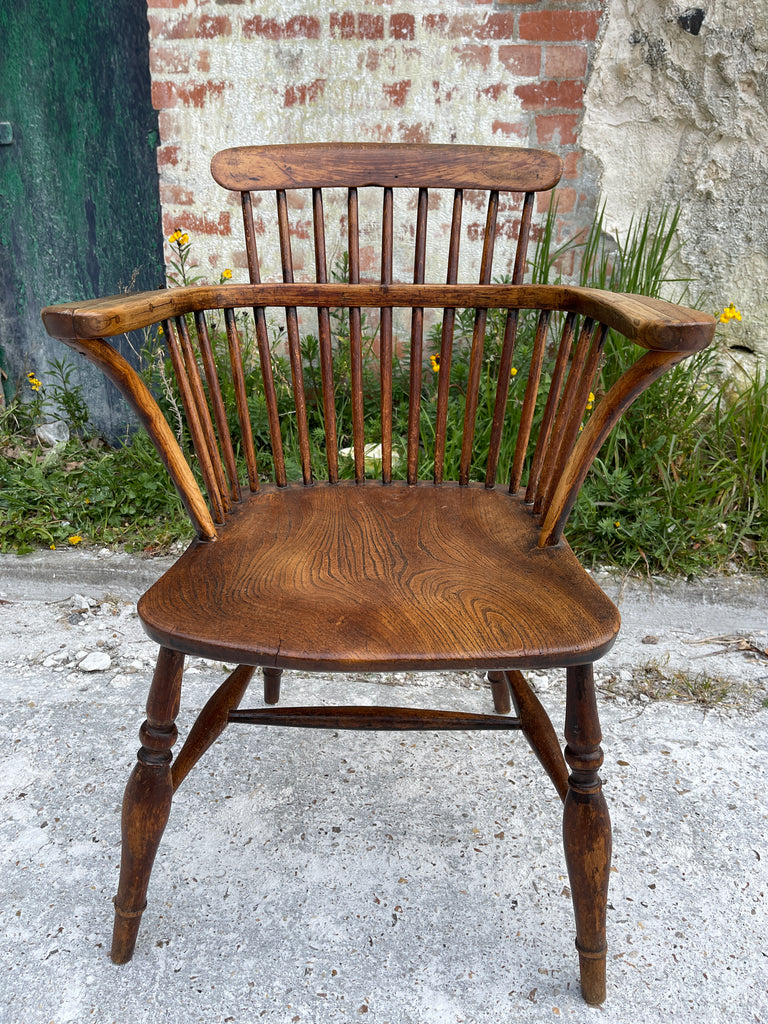 antique elm comb back windsor armchair