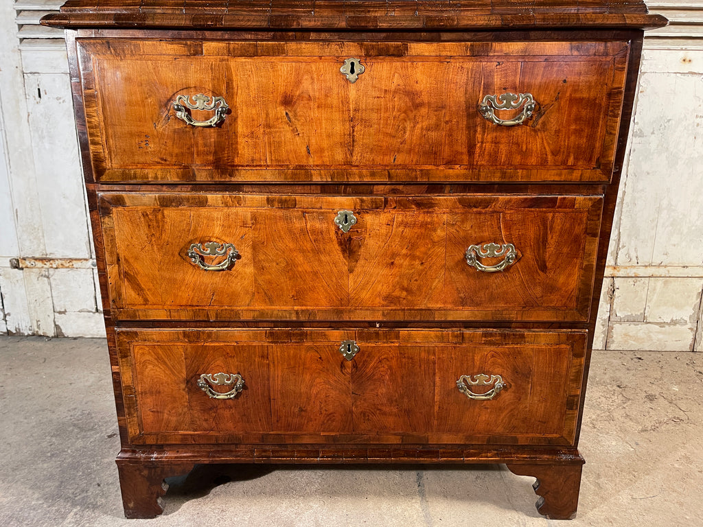 antique georgian  george ii walnut tallboy/chest-on-chest circa 1730